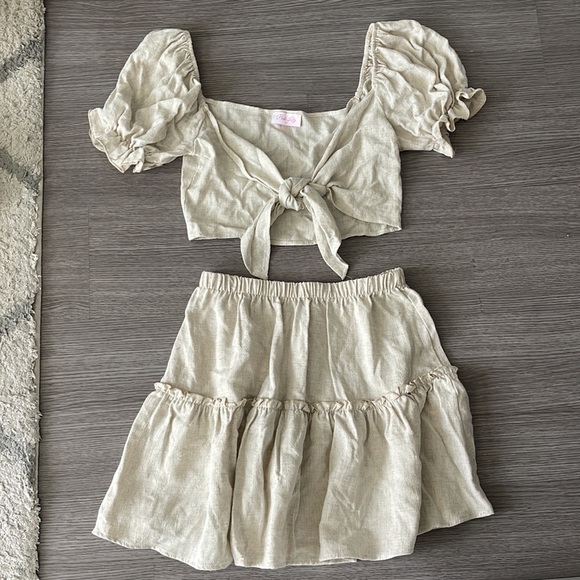 Pink Lily Linen Blend Set - Picture 2 of 7